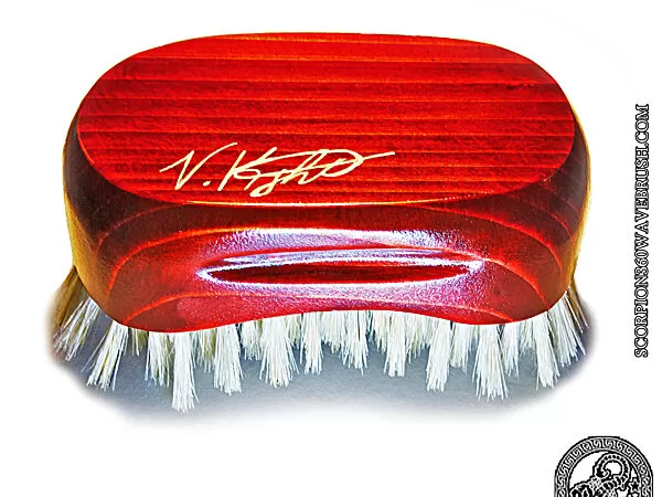 King Scorpion 360 Medium Hard Wave Brush by V. Knight