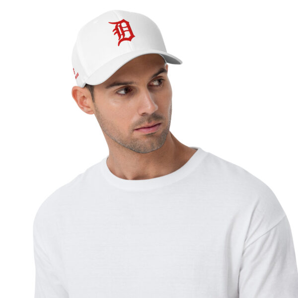 KS3 | Detroit Fitted Structured Twill Cap | White/ Red
